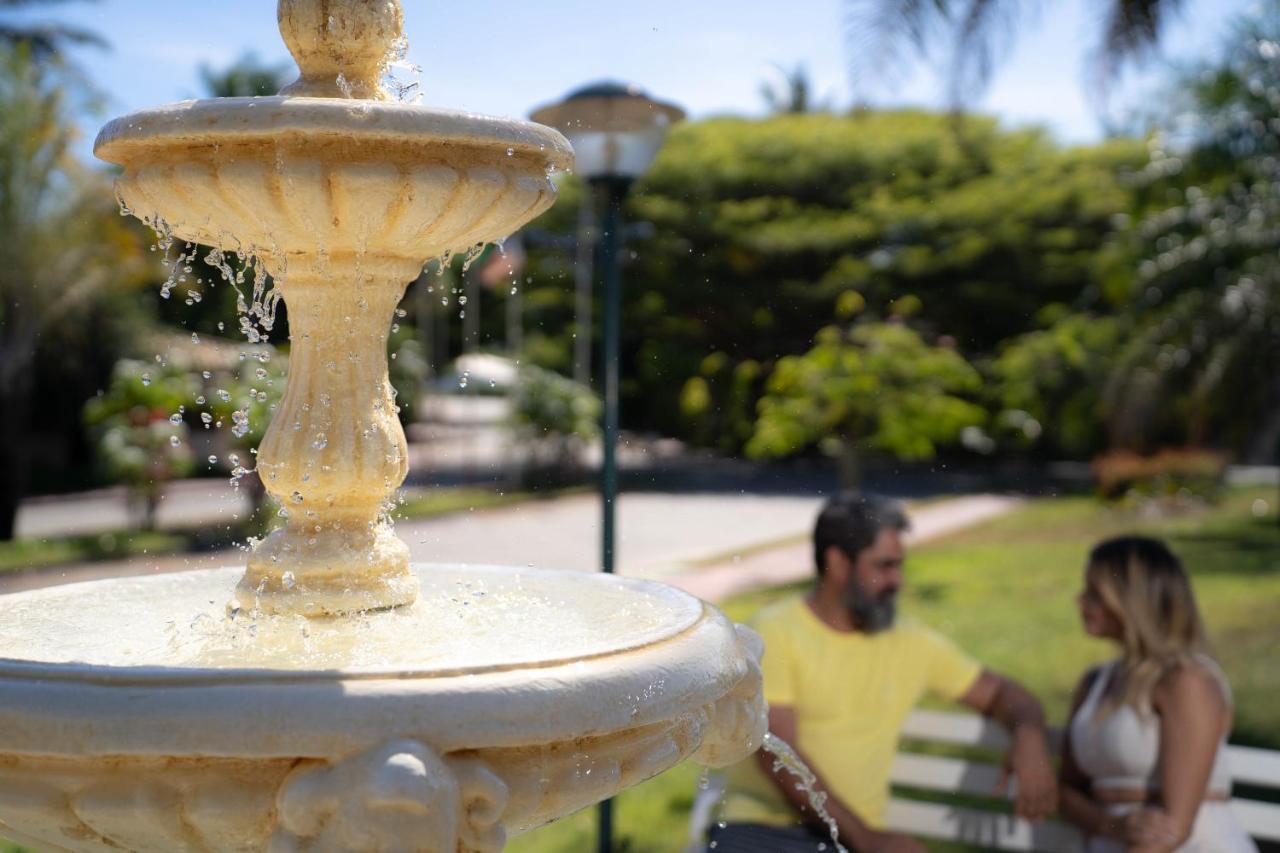 Bahia Plaza Hotel Busca-Vida Kültér fotó
