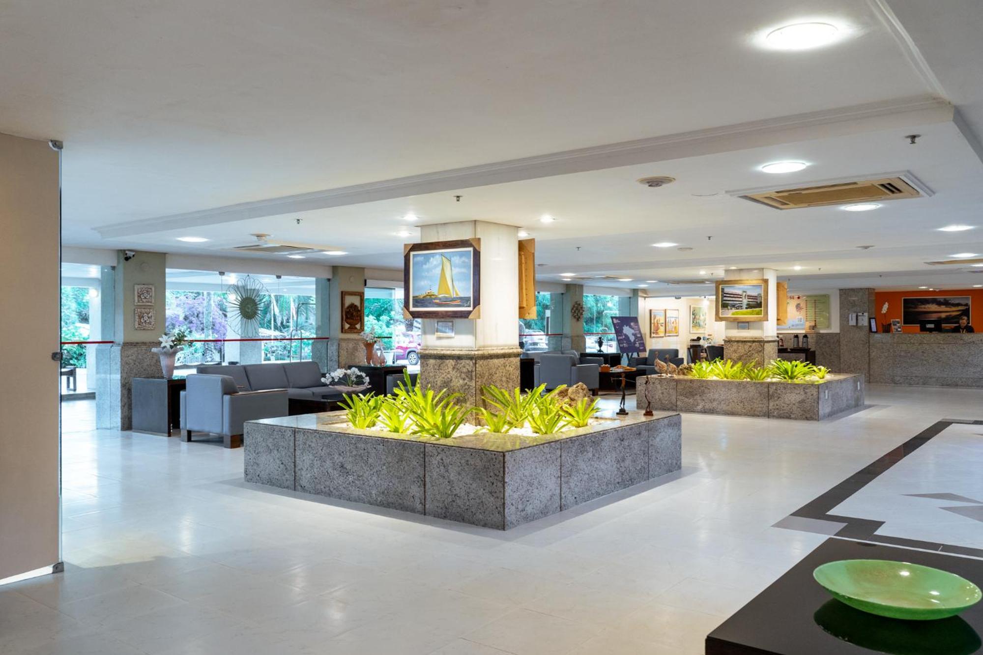 Bahia Plaza Hotel Busca-Vida Kültér fotó